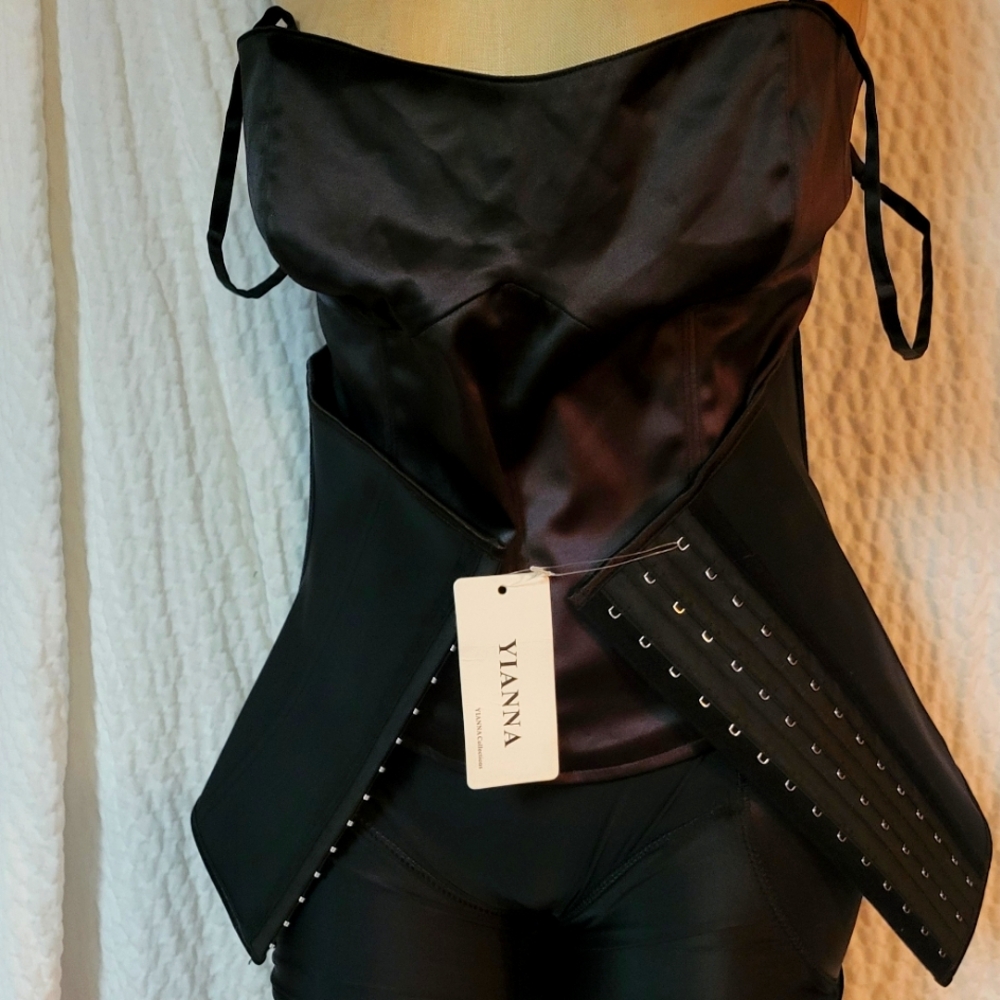 Waist trainer